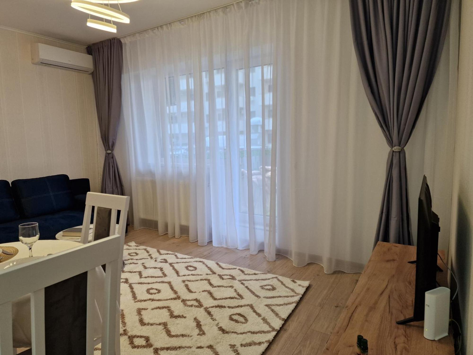 Studio&Garden! Roşu المظهر الخارجي الصورة