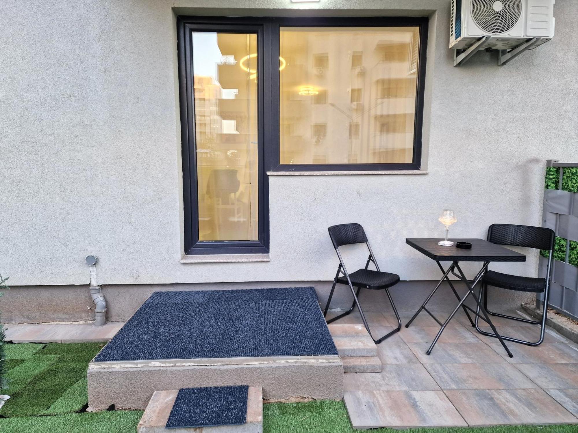 Studio&Garden! Roşu المظهر الخارجي الصورة