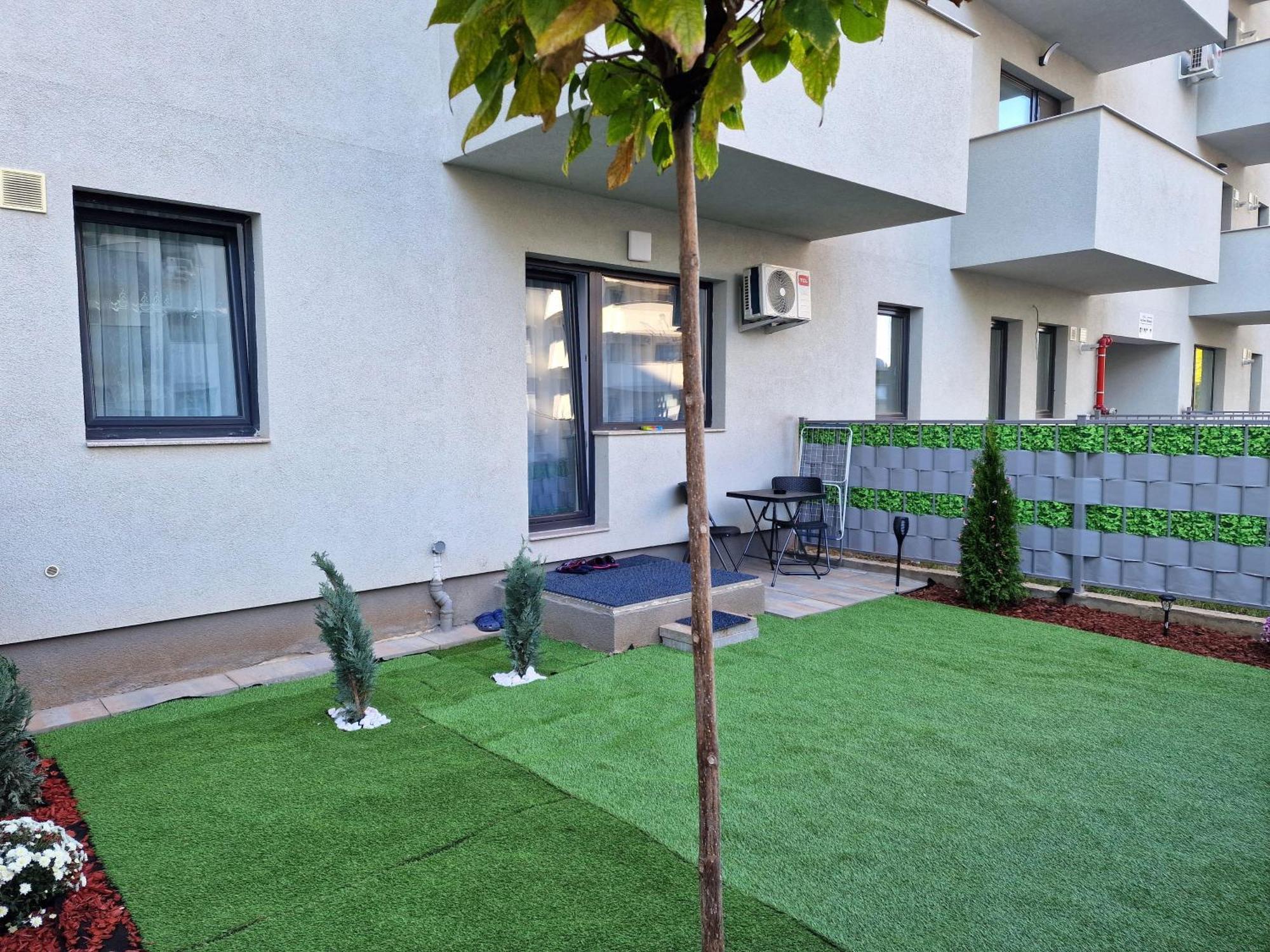 Studio&Garden! Roşu المظهر الخارجي الصورة